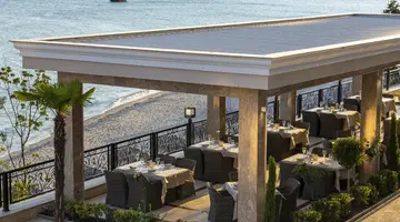 Onyx Beach Residence