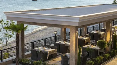 Onyx Beach Residence