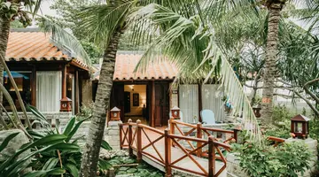 ORIENTAL PEARL BEACH RESORT (HOANG NGOC BEACH RESORT)