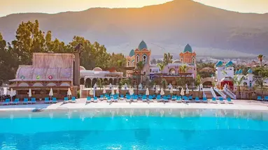 ORKA SUNLIFE RESORT AQUAPARK