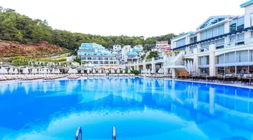 ORKA SUNLIFE RESORT AQUAPARK