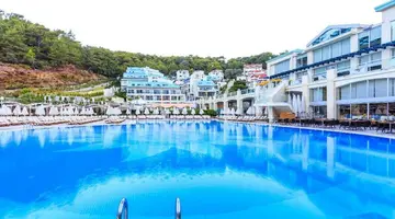 ORKA SUNLIFE RESORT AQUAPARK