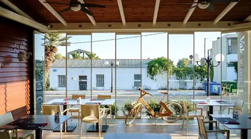 Oscar Suites & Village