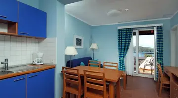 OSRODEK NATURYSTYCZNY KOVERSADA - APARTAMENTY****