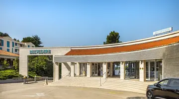 OŚRODEK TURYSTYCZNY BELVEDERE - APARTAMENTY****