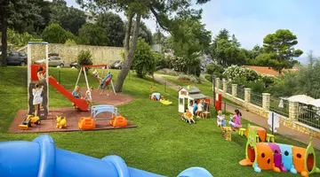 OŚRODEK TURYSTYCZNY BELVEDERE - APARTAMENTY****