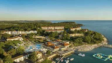 OŚRODEK TURYSTYCZNY BELVEDERE - APARTAMENTY****