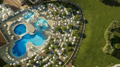 OŚRODEK TURYSTYCZNY BELVEDERE - APARTAMENTY****