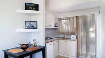 Ourania Apartments