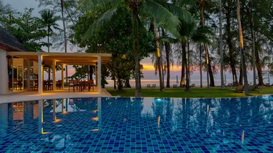 OUTRIGGER KHAO LAK BEACH RESORT (ex. MANATHAI KHAO LAK)