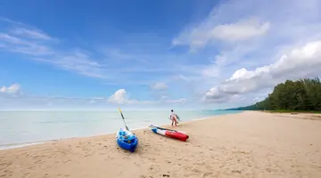 OUTRIGGER KHAO LAK BEACH RESORT (ex. MANATHAI KHAO LAK)