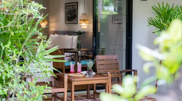 OUTRIGGER KHAO LAK BEACH RESORT (ex. MANATHAI KHAO LAK)