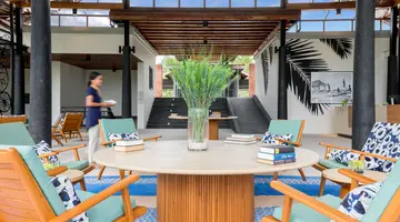 OUTRIGGER KHAO LAK BEACH RESORT (ex. MANATHAI KHAO LAK)