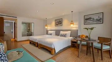OUTRIGGER KHAO LAK BEACH RESORT (ex. MANATHAI KHAO LAK)