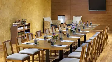 OUTRIGGER KHAO LAK BEACH RESORT (ex. MANATHAI KHAO LAK)