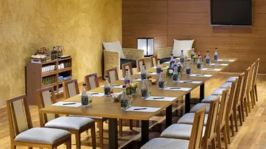 OUTRIGGER KHAO LAK BEACH RESORT (ex. MANATHAI KHAO LAK)
