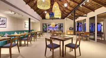 Outrigger Khao Lak Beach Resort