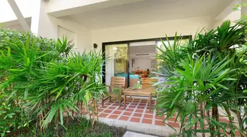 Outrigger Khao Lak Beach Resort