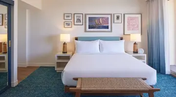 OUTRIGGER Reef Waikiki Beach Resort