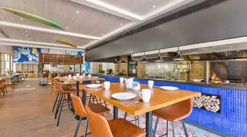 OUTRIGGER SURIN BEACH RESORT (ex. MANATHAI SURIN PHUKET)