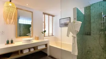 OUTRIGGER SURIN BEACH RESORT (ex. MANATHAI SURIN PHUKET)