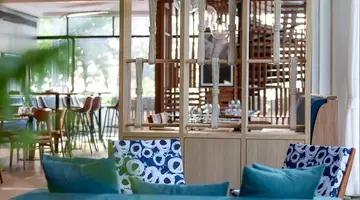 OUTRIGGER SURIN BEACH RESORT (ex. MANATHAI SURIN PHUKET)