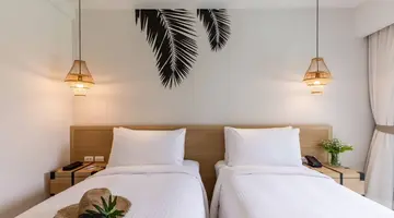 OUTRIGGER SURIN BEACH RESORT (ex. MANATHAI SURIN PHUKET)