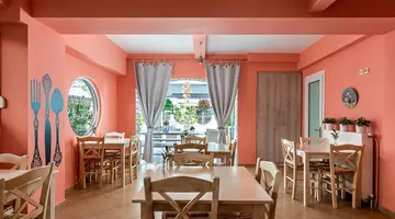 Ouzas Hotel