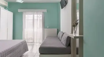 OUZAS LUXURY HOTEL