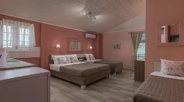 Ouzas Luxury Hotel