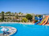 Oz Hotels Incekum Beach Resort