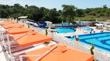 Oz Hotels Sui