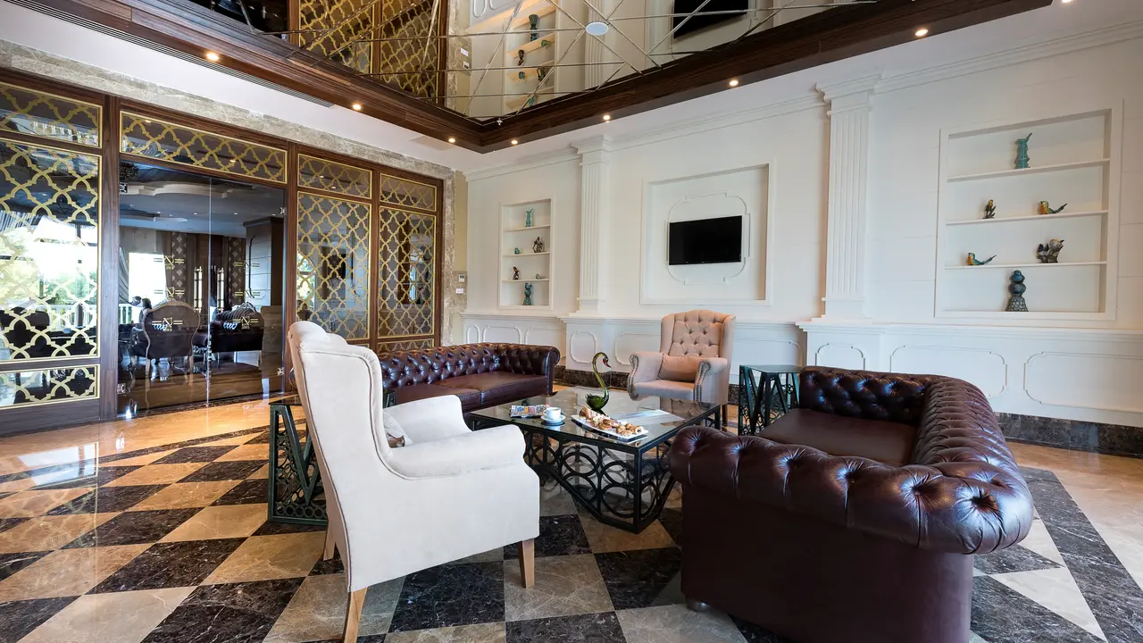 OZ HOTELS SUI