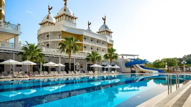 Oz Sui Resort