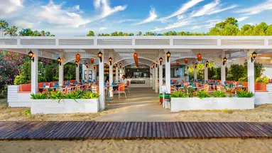 Oz Sui Resort