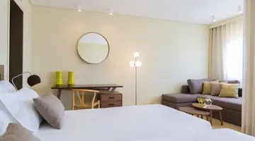 Ozadi Tavira Hotel