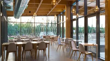Ozadi Tavira Hotel