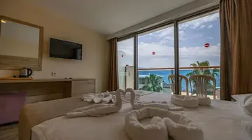 Ozcan Beach Hotel