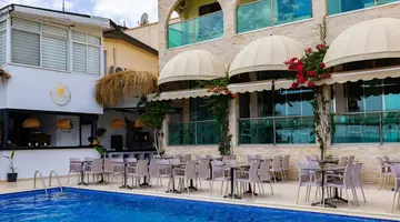Ozcan Beach Hotel