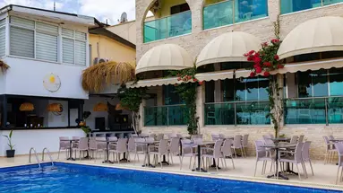 Ozcan Beach Hotel