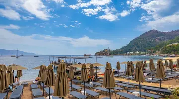 Ozcan Beach Hotel