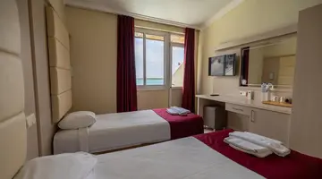 Ozcan Beach Hotel
