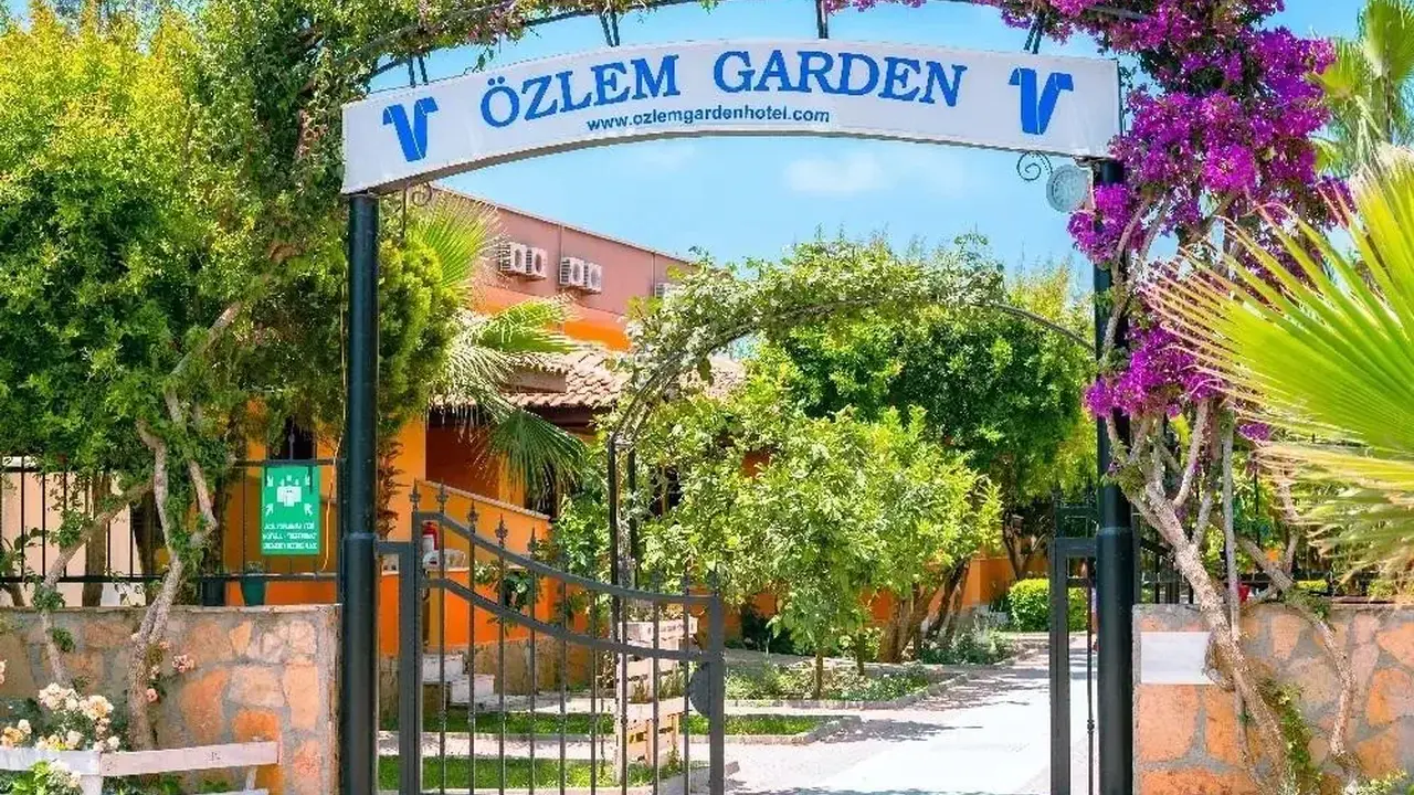 OZLEM GARDEN