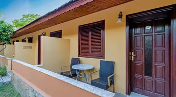 OZLEM GARDEN