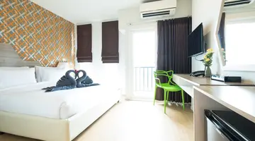 P PLUS HOTEL