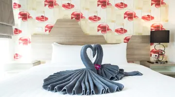 P PLUS HOTEL