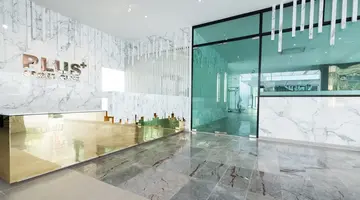 P PLUS HOTEL