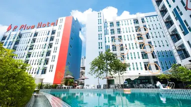 P PLUS HOTEL