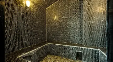 P PLUS HOTEL