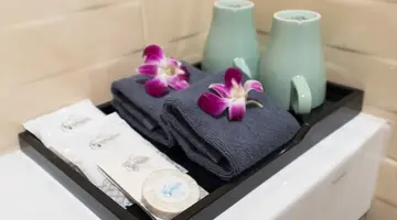 P PLUS HOTEL
